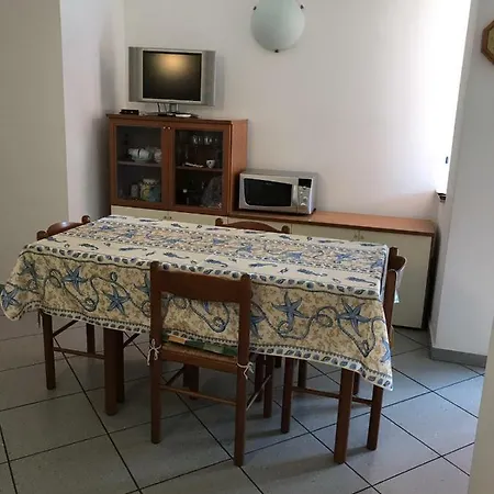 Apartment Cosy In With Garage