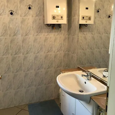 Apartman Cosy In With Garage Alassio